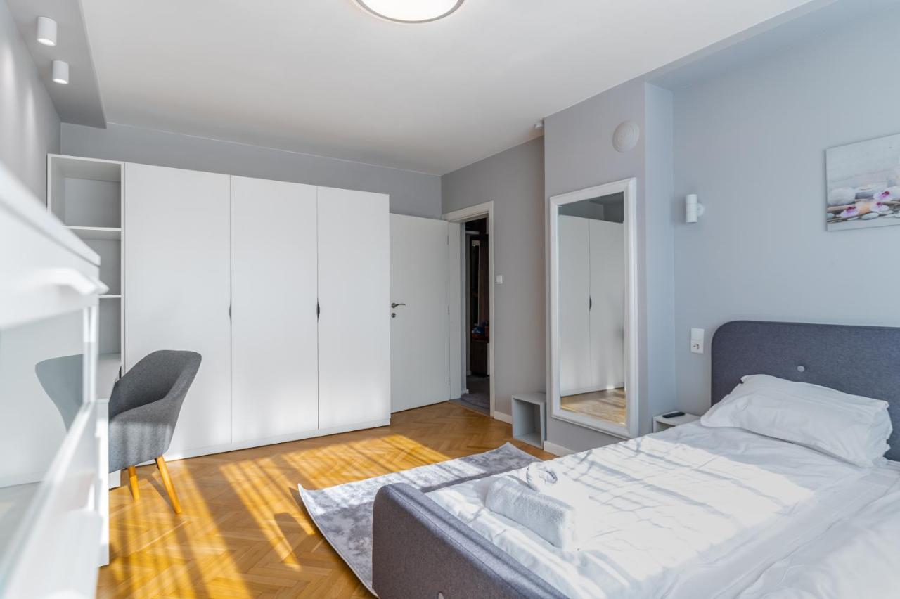 Cosy 1bd Flat With A Lovely Balcony