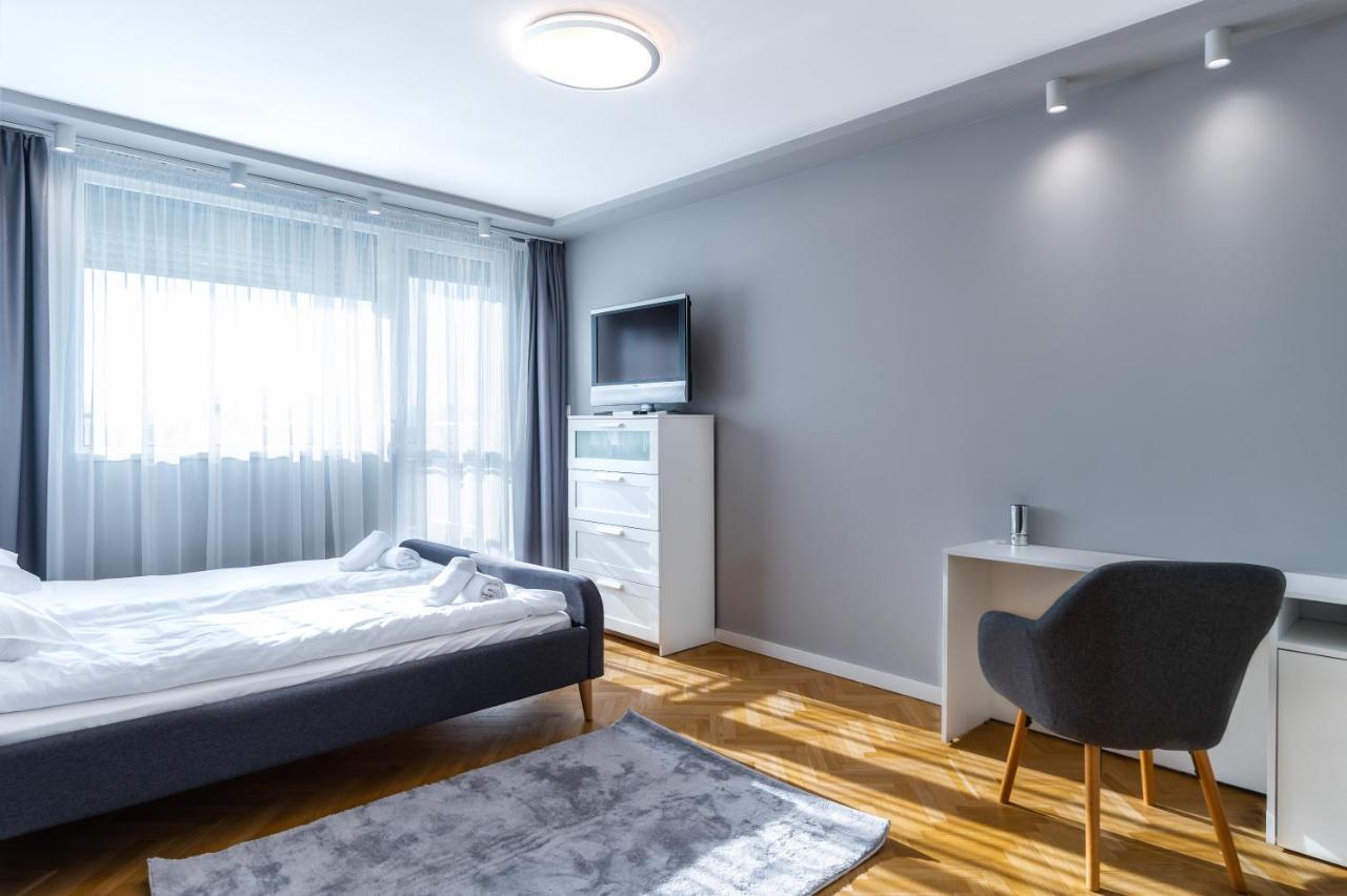 Cosy 1bd Flat With A Lovely Balcony Apartment *