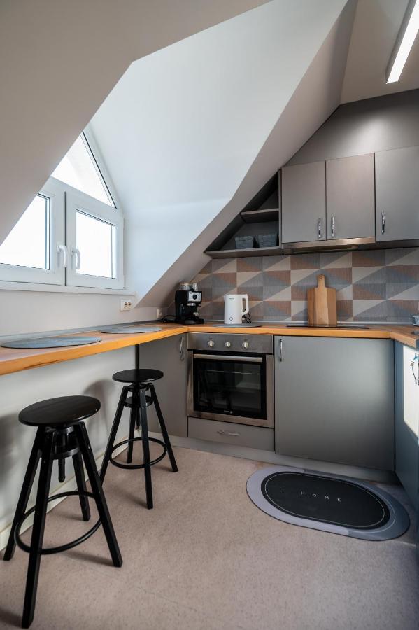Cosy 1bd Flat With A Lovely Balcony Apartment